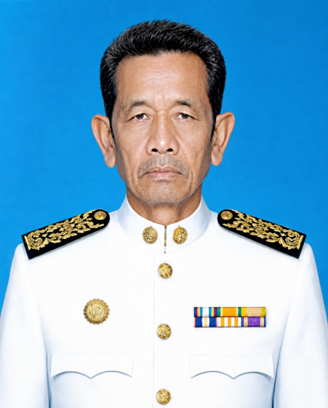 นายบุญธรรม เยรัมย์ 